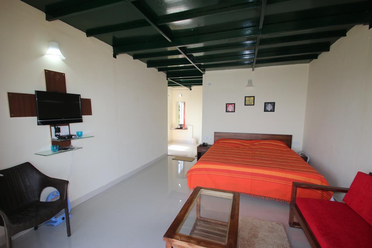 Nest And Hives Motiapathar/Mukteshwar Hotel Екстериор снимка